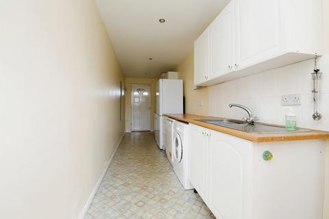 3 bedroom semi-detached house to rent, Lingdale, Durham DH1
