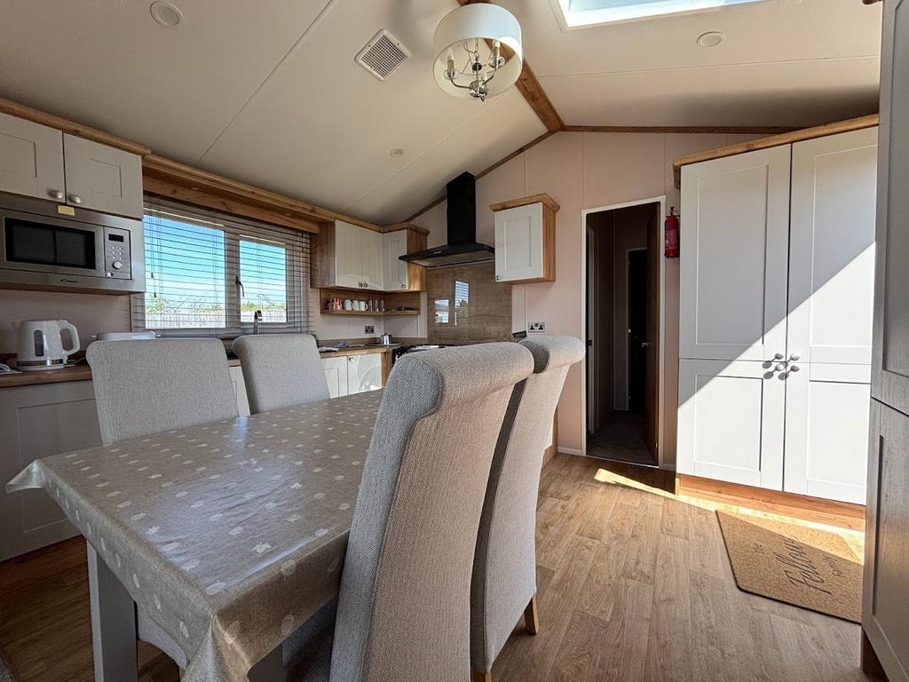 Kitchen / Diner
