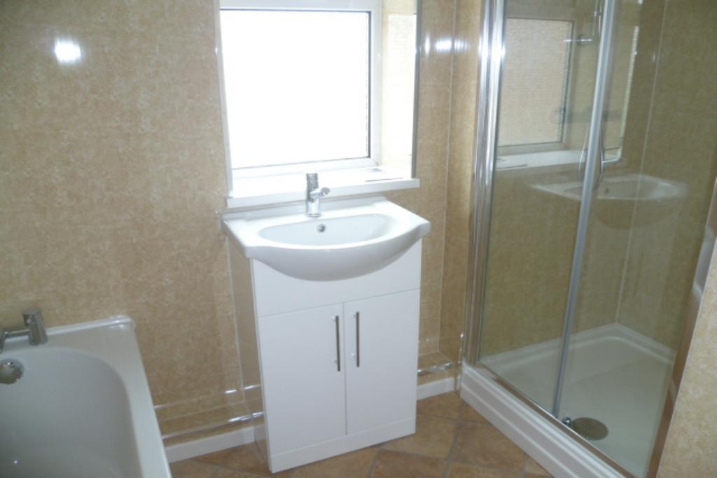 Bathroom/Shower Room