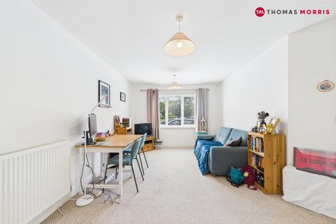 32 Braeburn Walk, Royston, SG8 5LY