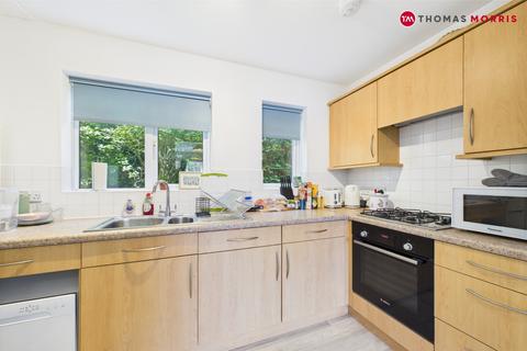 32 Braeburn Walk, Royston, SG8 5LY