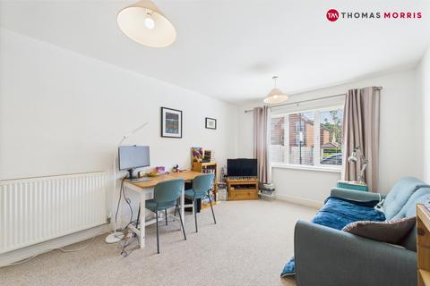 32 Braeburn Walk, Royston, SG8 5LY