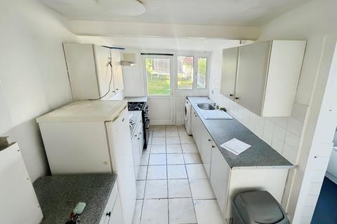 undefined, Third Avenue, Dagenham RM10