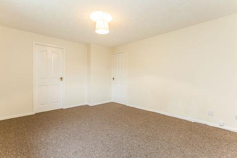 2 bedroom apartment to rent, Longley Close, Preston PR2