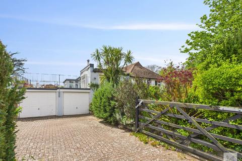 3 bedroom bungalow for sale, Winterstoke Crescent, Kent CT11