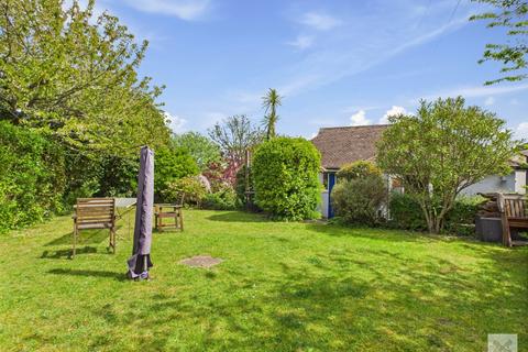 3 bedroom bungalow for sale, Winterstoke Crescent, Kent CT11