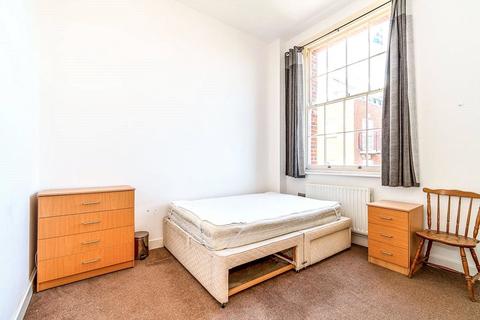 2 bedroom flat to rent, Gunwharf Quays, Hampshire PO1