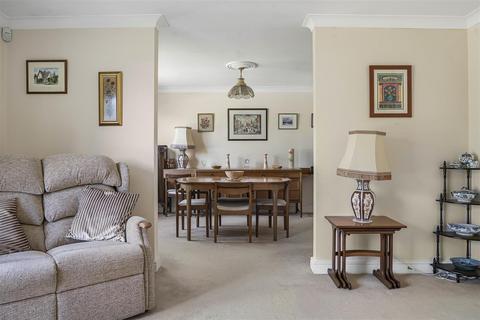 14 Edis Way, Foxton, Cambridge, CB22 6RW