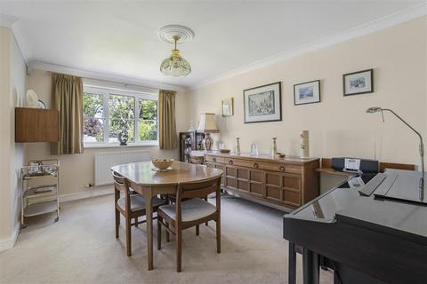 14 Edis Way, Foxton, Cambridge, CB22 6RW