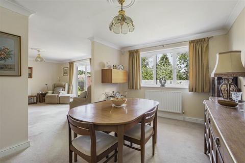 14 Edis Way, Foxton, Cambridge, CB22 6RW