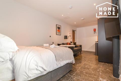 Studio to rent, Clare Hall Manor, Hertfordshire, EN6
