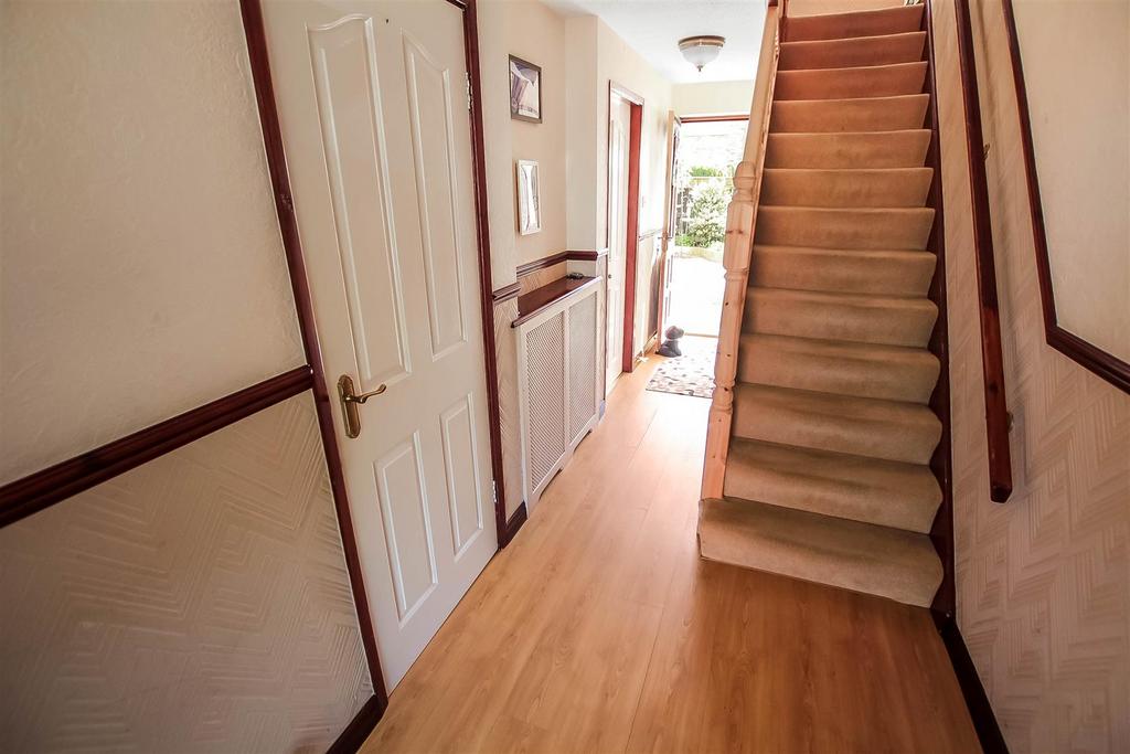 Hallway.jpg
