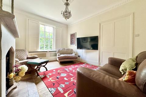 undefined, Highnam GL2