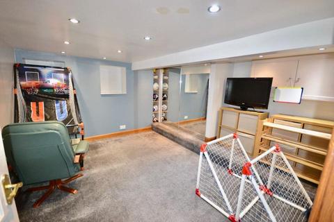 27 Minto Place, Hawick, TD9 9JL