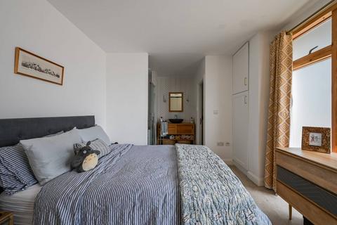 2 bedroom flat for sale, Three Mill Lane, London E3
