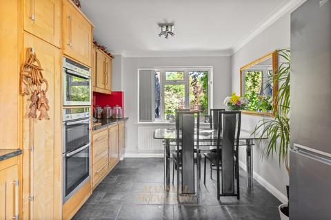 4 bedroom detached house for sale, Knighton Close, Crawley RH10