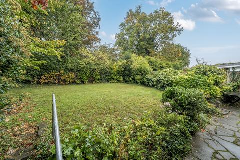 2 bedroom bungalow for sale, Sundown Avenue, Bedfordshire LU5