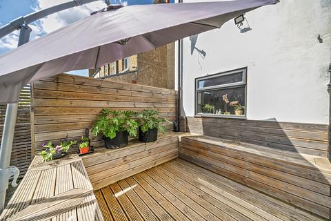 4 bedroom end of terrace house for sale, Dowanhill Road, London