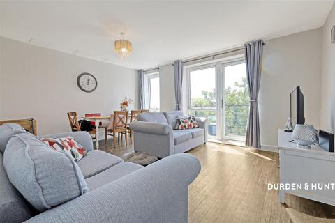 1 bedroom apartment for sale, Safflower Lane, Harold Wood, RM3