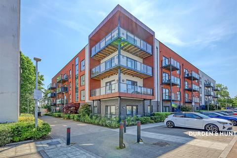1 bedroom apartment for sale, Safflower Lane, Harold Wood, RM3