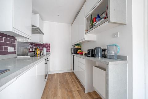 2 bedroom apartment for sale, Clarence Square, Brighton, East Sussex