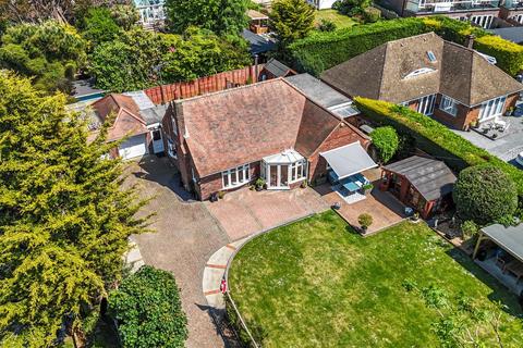 4 bedroom detached bungalow for sale, Offington Drive, Worthing