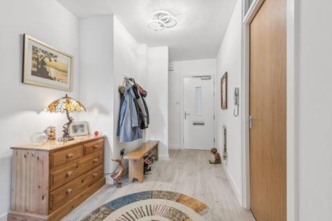 2 bedroom retirement property for sale, Riddell Gardens, Baldock, SG7