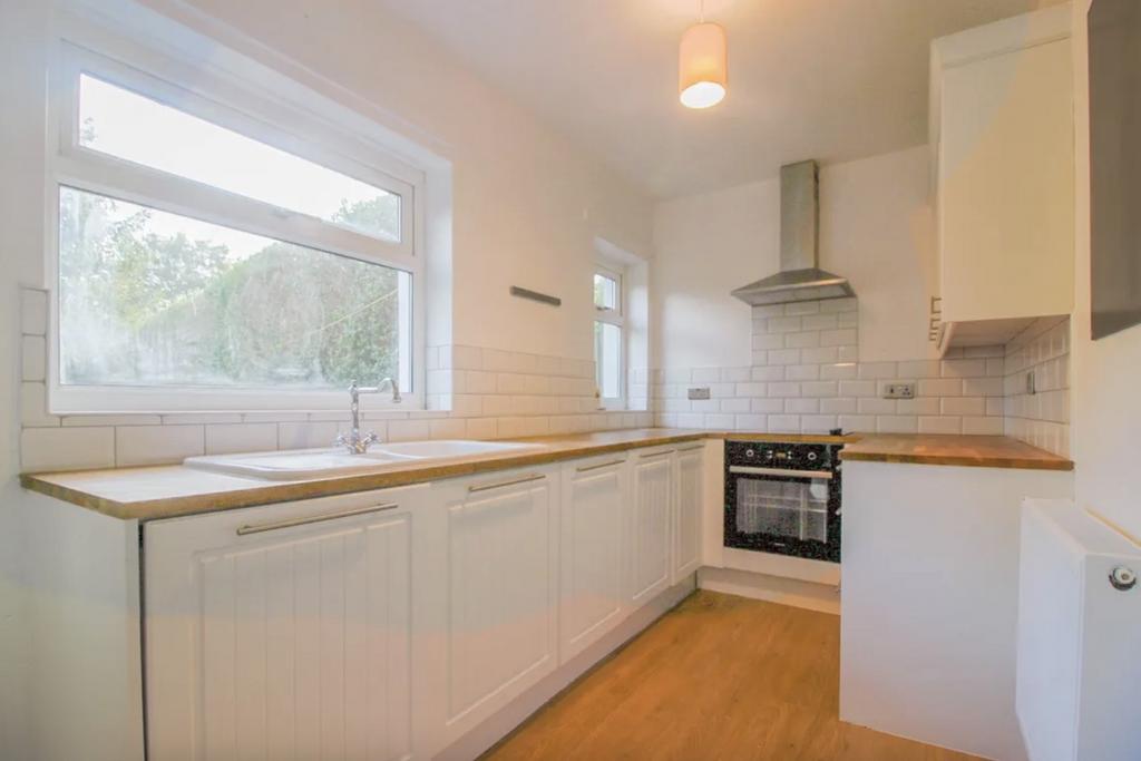 457 de371 85 a0 406 f 94 d3 70 d9 f95 d7972