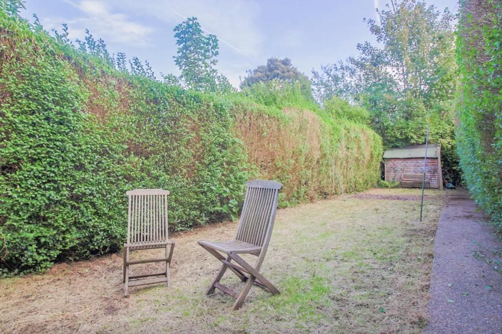 C4 c43 aa5 43 cc 4 fc1 b3 fb 818 e97 f5 ef61