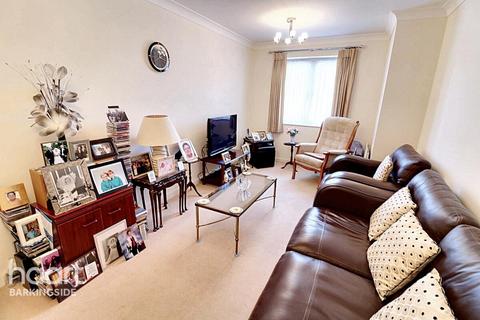 1 bedroom apartment for sale, Stoneleigh Road, Clayhall