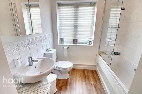 1 bedroom apartment for sale, Stoneleigh Road, Clayhall