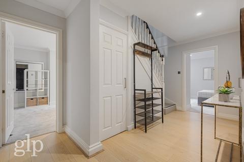 3 bedroom apartment to rent, Picton Place, London, Greater London, W1U