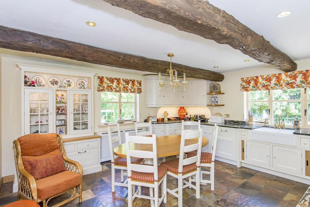Kitchen/Breakfast Room