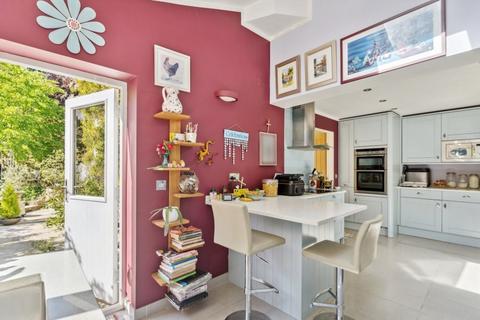 3 bedroom end of terrace house to rent, Little Timbers, Stoke Common Road, Fulmer