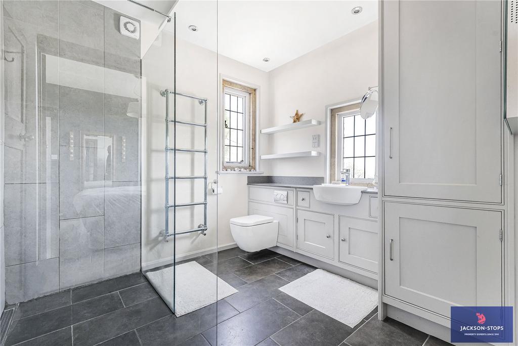 Ensuite