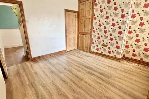 3 bedroom terraced house for sale, Wellington Road, Gillingham