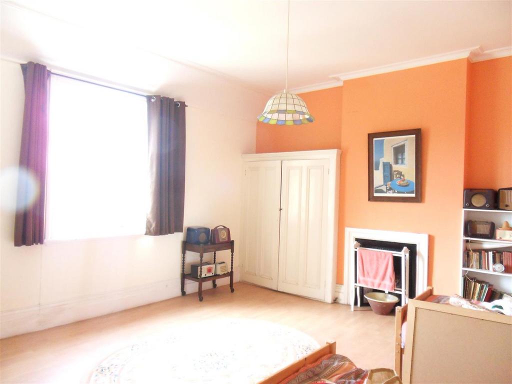 Bedroom1.JPG