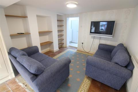 2 bedroom house for sale, St. Marys Road, Cowes PO31