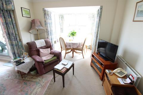 undefined, Admiral Gardens, Cowes PO31