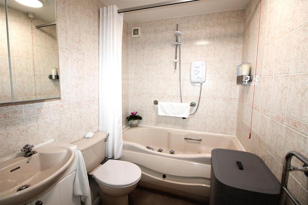 Bathroomnew.JPG