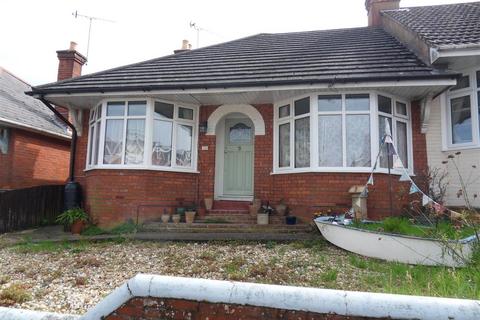 3 bedroom bungalow for sale, Moorgreen Road, Cowes PO31
