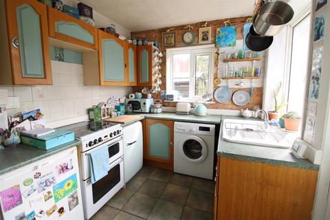 3 bedroom bungalow for sale, Moorgreen Road, Cowes PO31