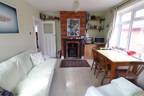 3 bedroom bungalow for sale, Moorgreen Road, Cowes PO31