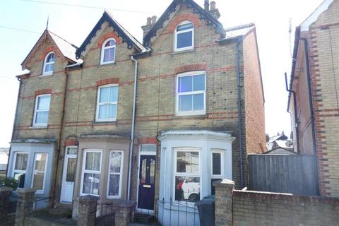 Smithards Lane, Cowes PO31