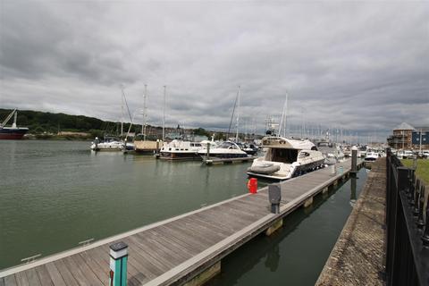 undefined, Medina View, East Cowes PO32
