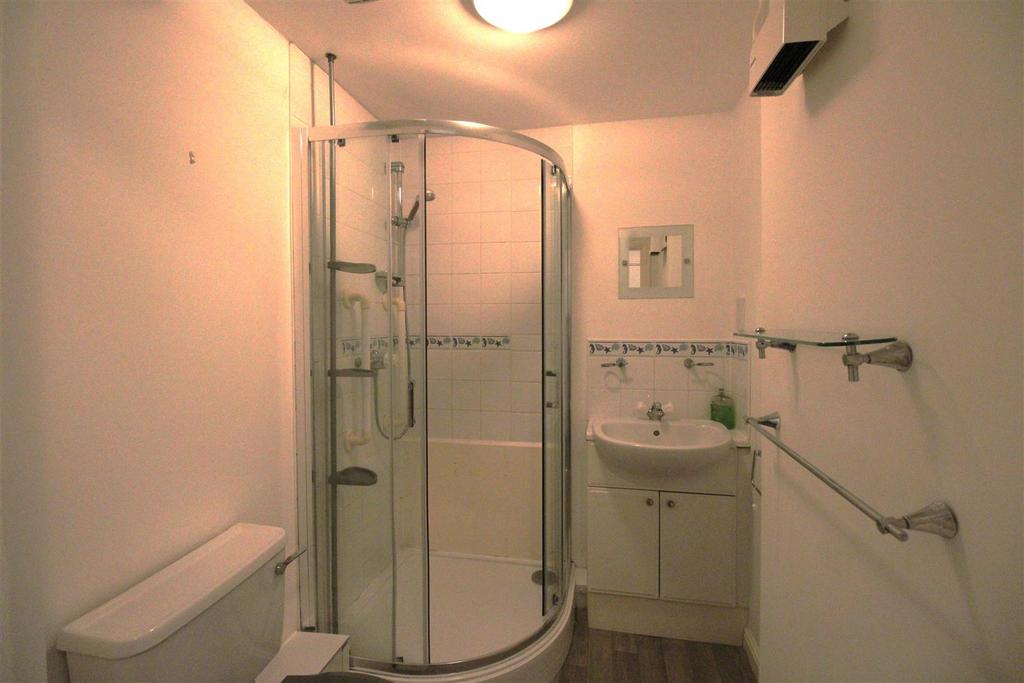 Bathroom.JPG