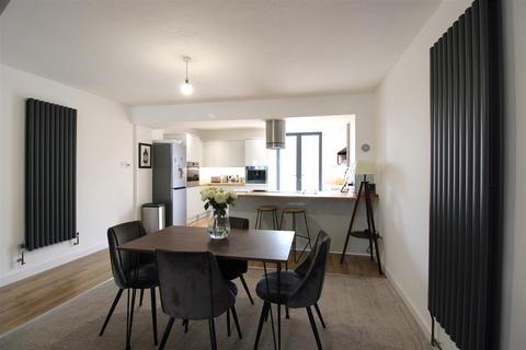 3 bedroom house for sale, Park Road, Cowes PO31