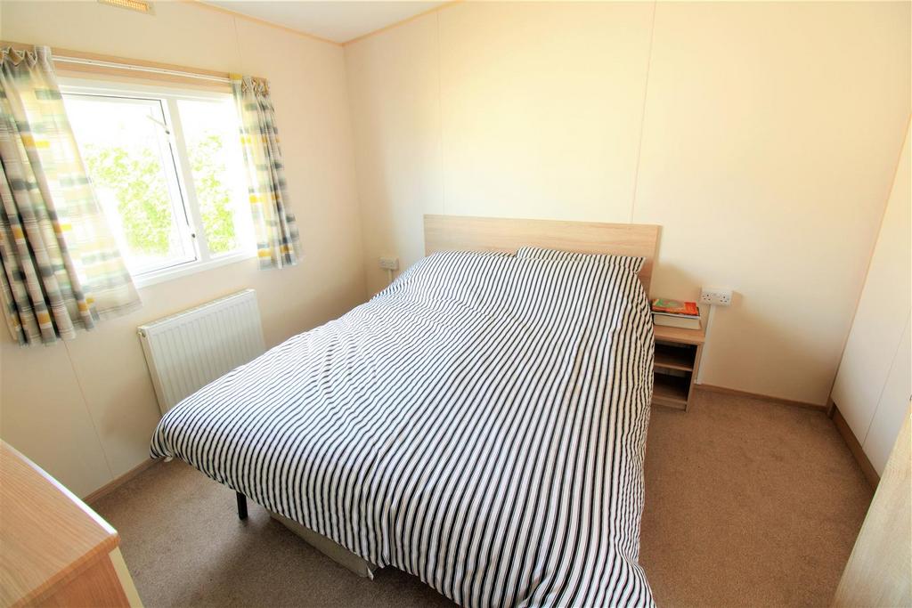 Bed1new.jpg