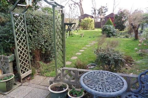 3 bedroom detached bungalow for sale, Hilton Road, Cowes PO31