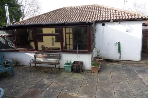 3 bedroom detached bungalow for sale, Hilton Road, Cowes PO31
